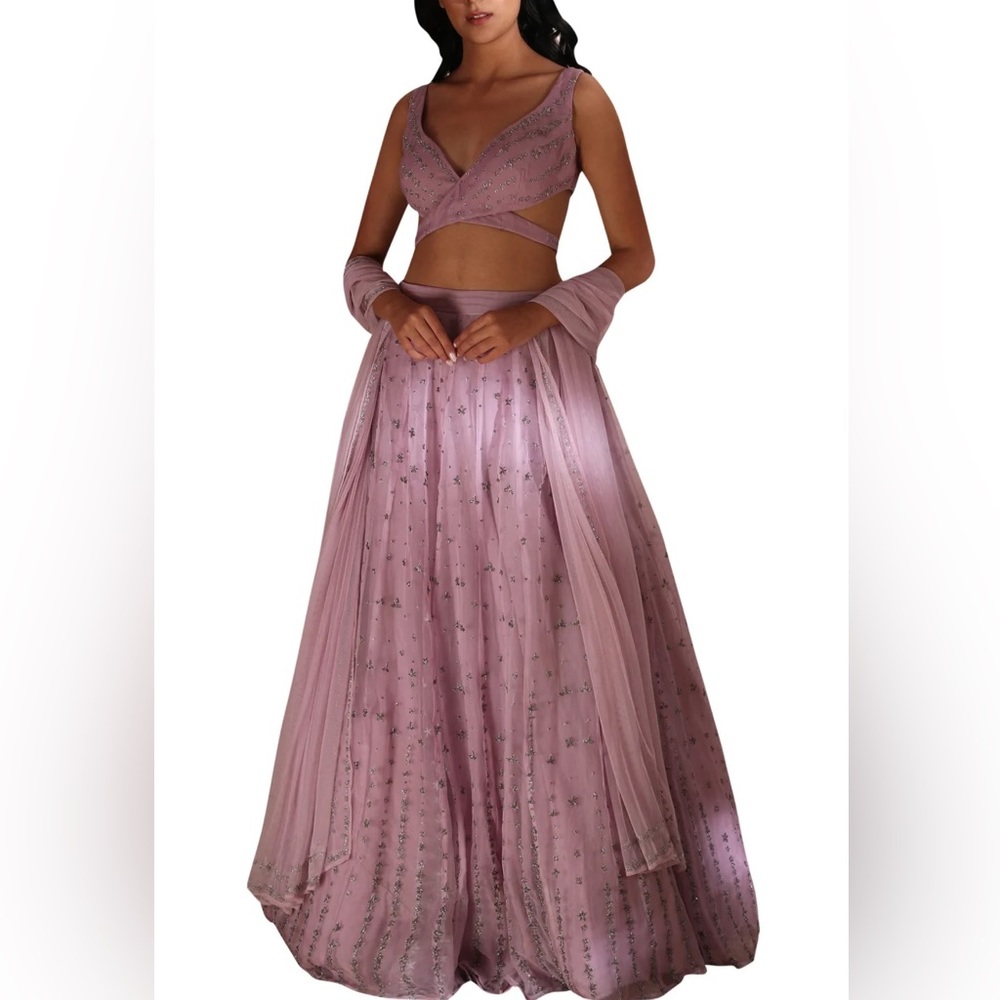Astha Narang lengha (lightweight + high quality)